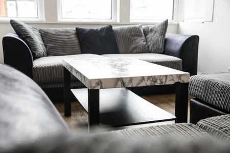 Estcourt Avenue, Headingley, Leeds - Photo 3