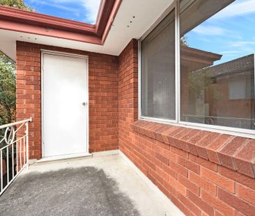 8/33 Henley Road, Homebush West. - Photo 1