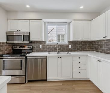 For Lease - 159 Brucker Road, Barrie, Ontario - Photo 3
