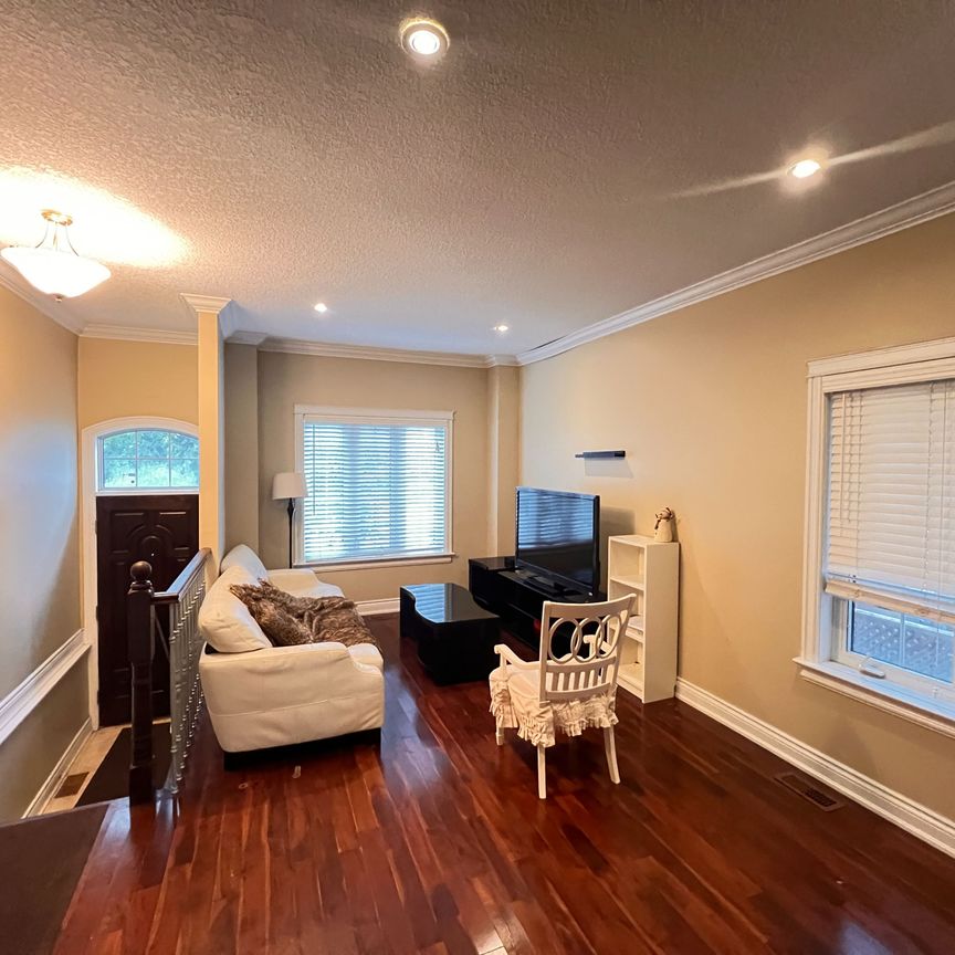 For Lease - 198A Finch Avenue, Toronto, Ontario - Photo 1