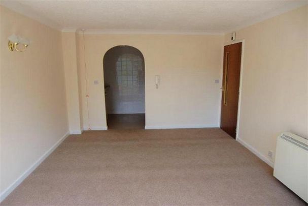 1 bedroom retirement property to rent - Photo 1