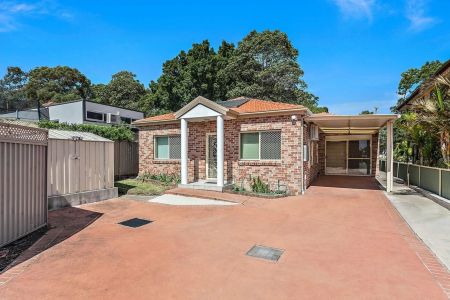 Private, Quite & Convenient Located Home - Photo 5