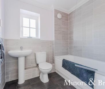 3 bedroom terraced house to rent - Photo 3