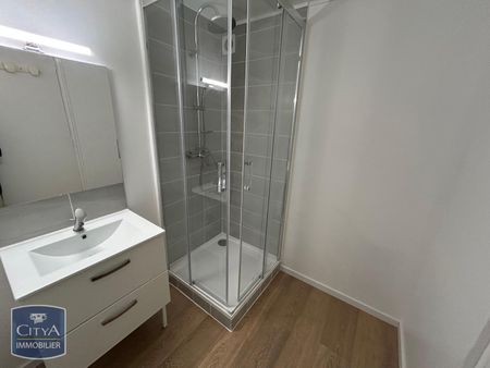 Location Appartement 2 pièces 32m² LAVAL 53000 - Photo 5