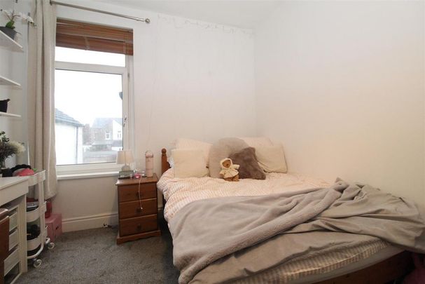 4 bedroom house to rent - Photo 1