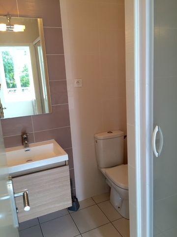 A louer Brest Kérichen/Croix Rouge studio Neuf 20 M2 - Photo 3