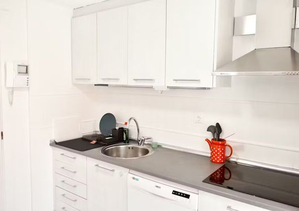 Calle de la Liberación, Madrid, Community of Madrid 28033