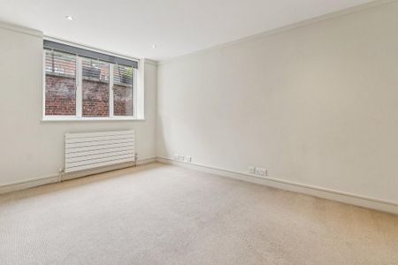 3 bedroom flat to rent - Photo 4