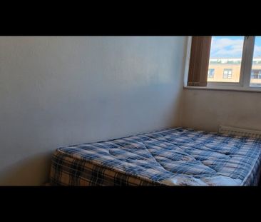3 Bed Maisonette, Clearbrook Way, E1 - Photo 5