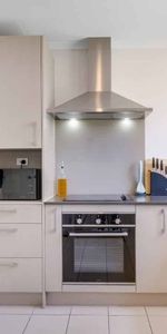 Modern Three-Bedroom Home near Awakeri Reserve - Photo 3