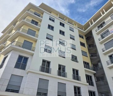 Luxury Apartment for rent in São Domingos de Benfica, Lisbon - Photo 1