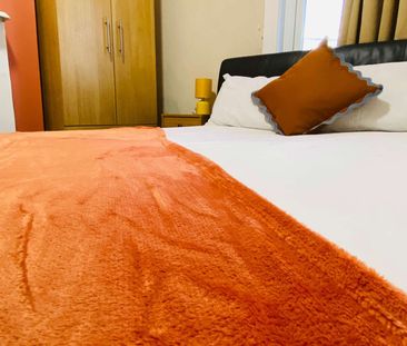 Brunswick Street Room 6 - Photo 1