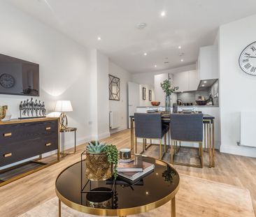 Flat to rent - St. Marks Road, Bromley, BR2 - Photo 2