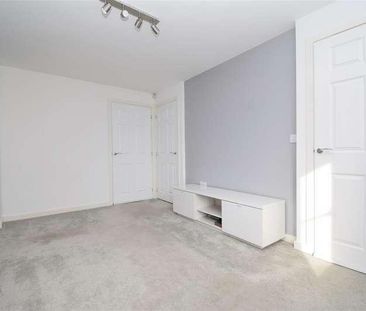 Rhubarb Hill, Wakefield, WF2 - Photo 2