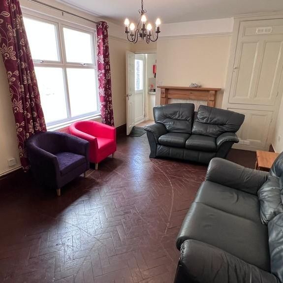 5 bedroom house share to rent - Photo 1