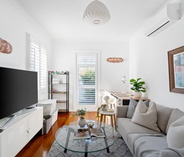 42 Thompson Street, Williamstown VIC 3016 - House For Rent | Domain - Photo 2