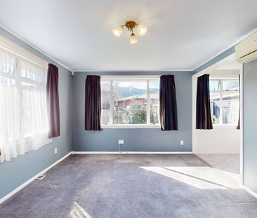 2-Bedroom Unit in the Heart of Upper Hutt !!! - Photo 2