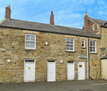 Flat to rent on - Photo 1