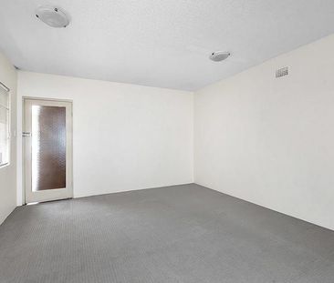 Conveniently Located 1 Bedroom Apartment - Photo 5