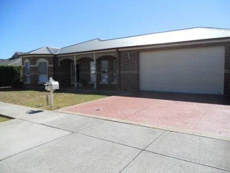 37 Southampton, Point Cook VIC 3030 - Photo 5
