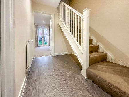 3 bedroom semi-detached house to rent - Photo 2