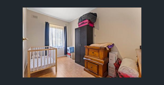 Neat & Comfortable 2-Bedroom Home in a Convenient Location - Photo 1