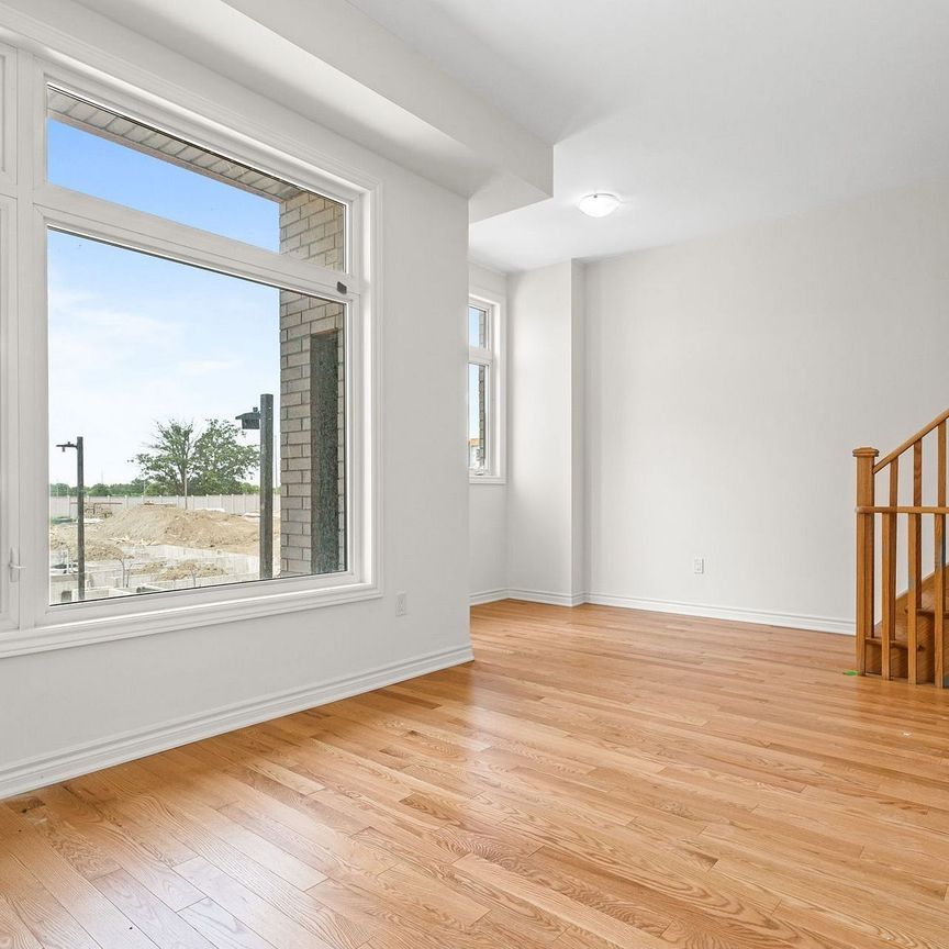 For Lease - 7 Inverary Crescent, Vaughan, Ontario - Photo 1