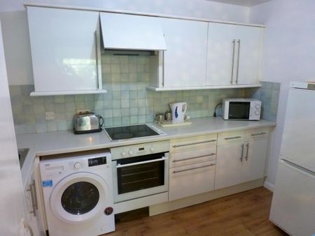 1 bedroom flat to rent - Photo 3