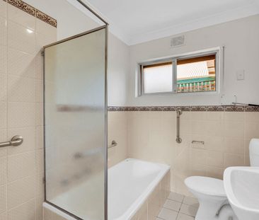 Comfortable & Easy-Care Living in Broadview - Photo 4