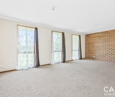 27 Hazelwood Avenue, Cranbourne North - Photo 6