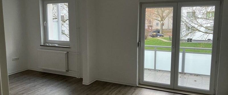Neue Wohnung, neues Glück! Günstige 3-Zimmer-Wohnung - Foto 1
