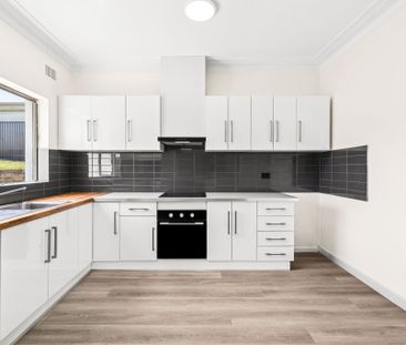 23 Winifred Avenue, Caringbah NSW 2229 - House For Rent | Domain - Photo 4