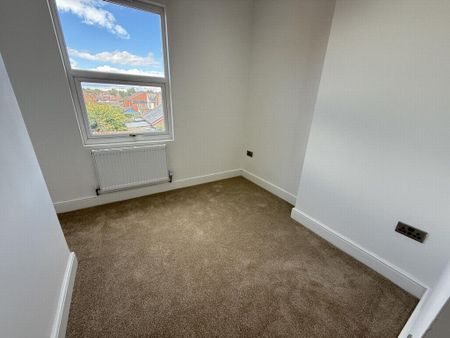 2 bedroom semi-detached house to rent - Photo 2