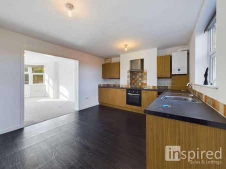 Wellingborough Road, Rushden, NN10 - Photo 5