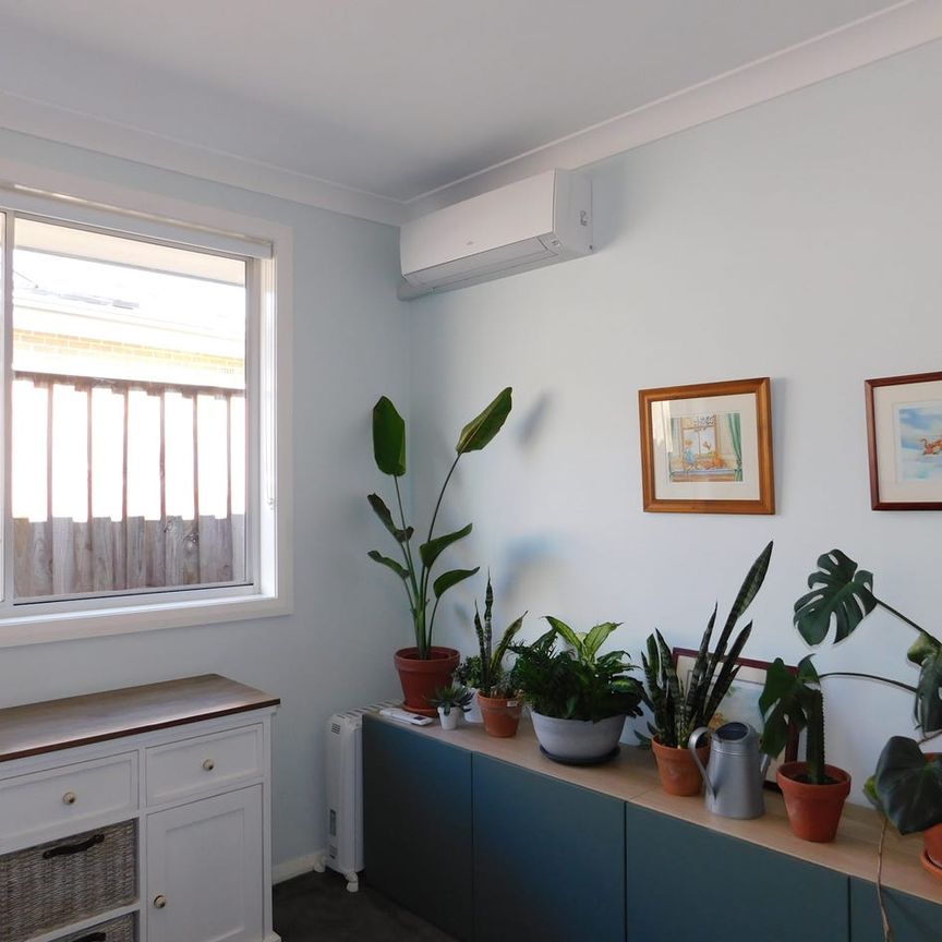 Family Home + Extras! Located in Parkbridge Estate - Photo 1