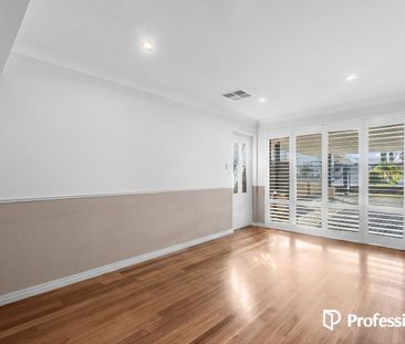 Renovated Family Entertainer in a Prime Cul-de-Sac Location - Photo 2