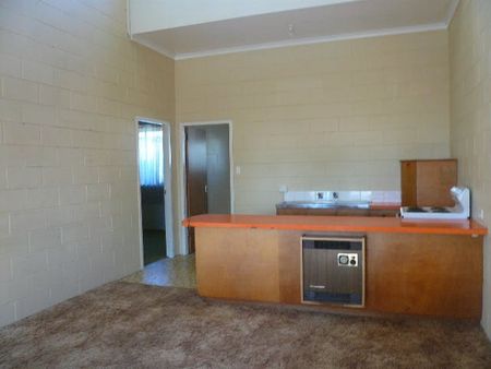 BREAK LEASE - TWO BEDROOM UNIT IN ULVERSTONE! - Photo 4