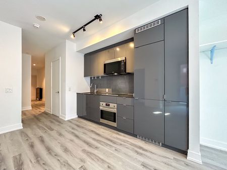 For Lease - 7 Grenville Street Unit# 511, Toronto, Ontario - Photo 3