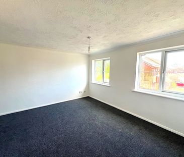 Harlech Close, Worthing, West Sussex BN12 3QS - Photo 3