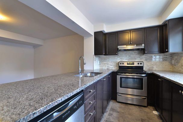 For Lease - 3062 Gardenia Gate, Oakville, Ontario - Photo 1