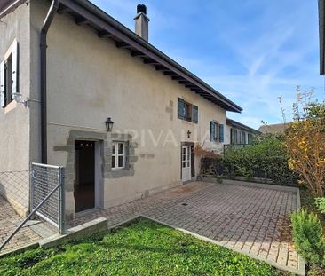 Recently renovated village house, in the heart of Bernex - Photo 3