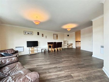 2 bedroom flat to rent - Photo 5