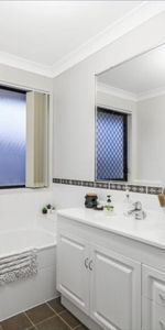 Upper Coomera - Photo 4