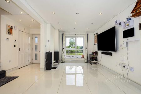 4 bedroom terraced house to rent - Photo 2