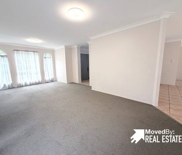 Spacious Family Home with Huge Yard in Upper Kedron - Photo 1
