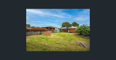 Conveniently Located Family Home - Photo 4