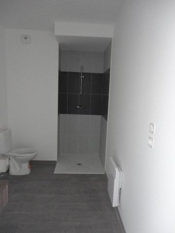 Location Appartement 2 pièces 40m² PUGET SUR ARGENS 83480 - Photo 3