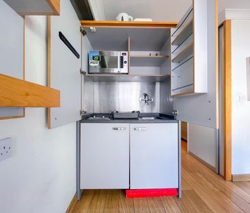 Studio to rent - Photo 2