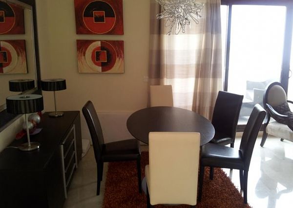 2 Bedroom Apartment For Rent in La Duquesa