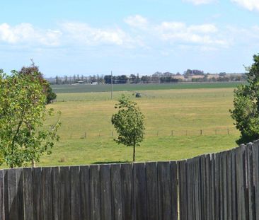BAIRNSDALE MINERS COTTAGE - Photo 1